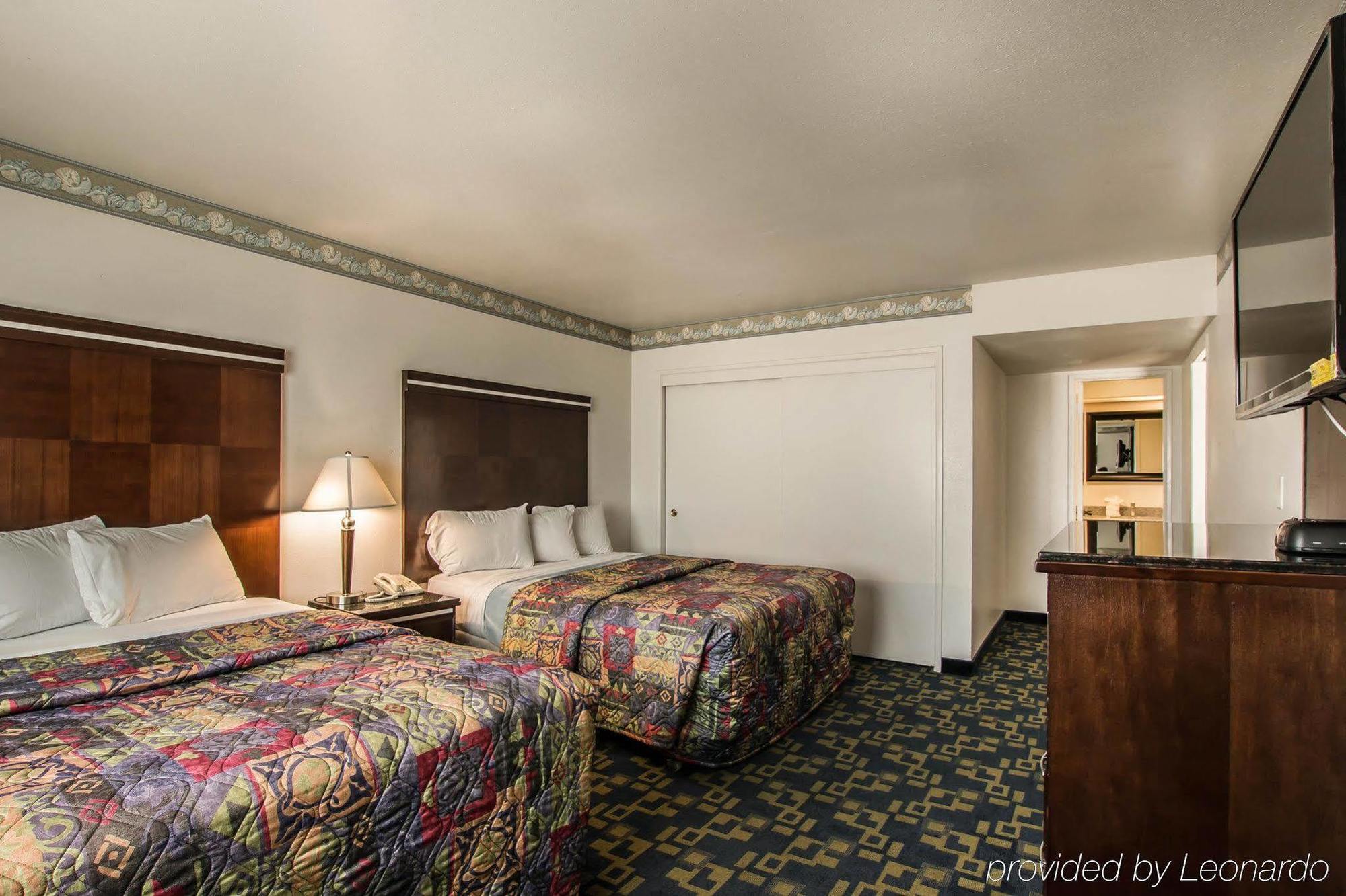 Oceanside, Ca - Marina / Camp Pendleton Hotel