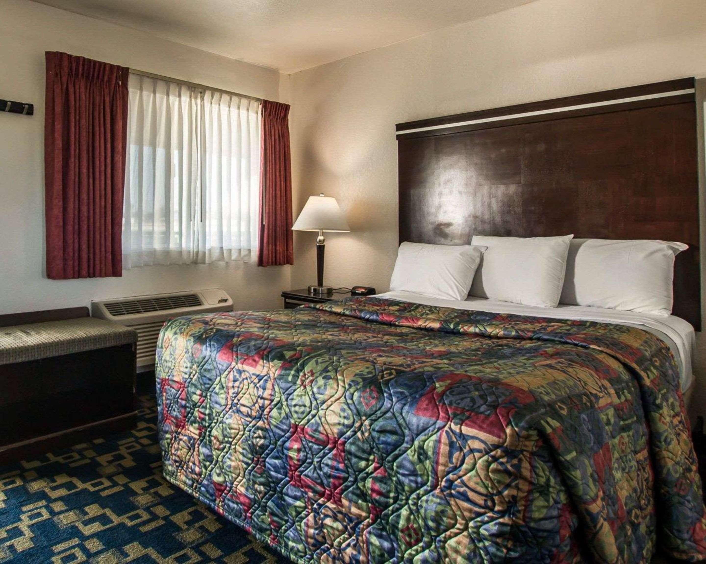 Oceanside, Ca - Marina / Camp Pendleton Hotel