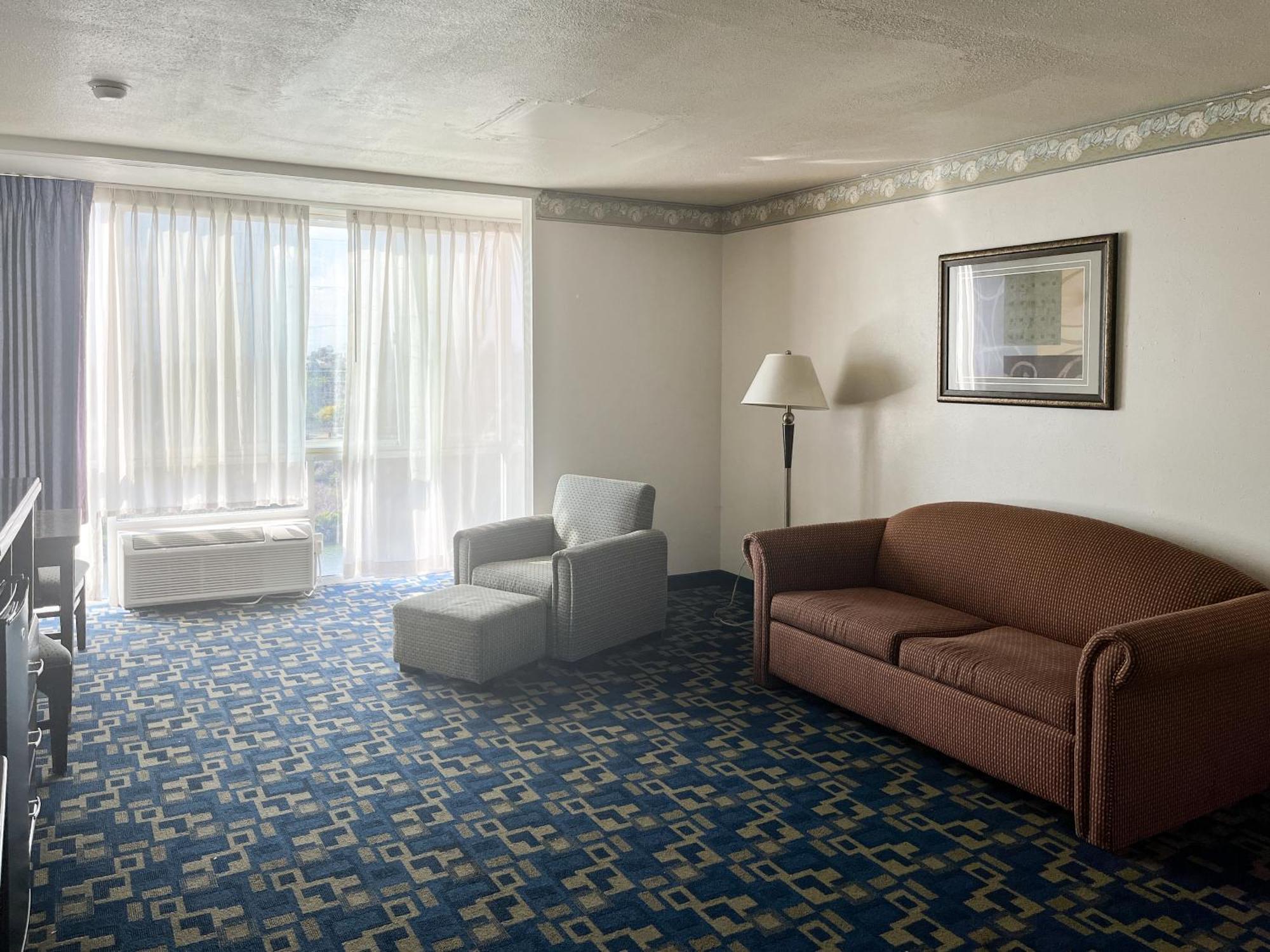 Hotel Oceanside, Ca - Marina / Camp Pendleton