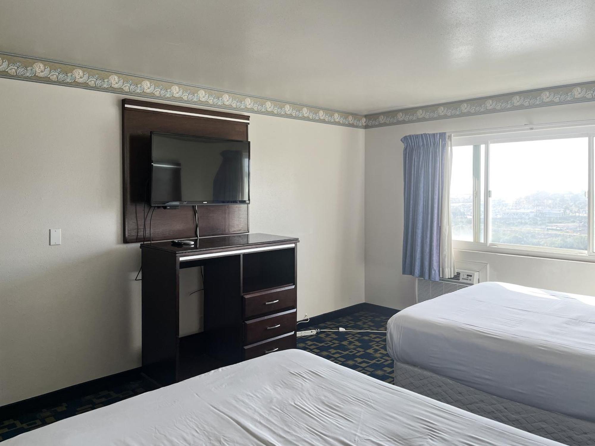 Oceanside, Ca - Marina / Camp Pendleton Hotel Oceanside