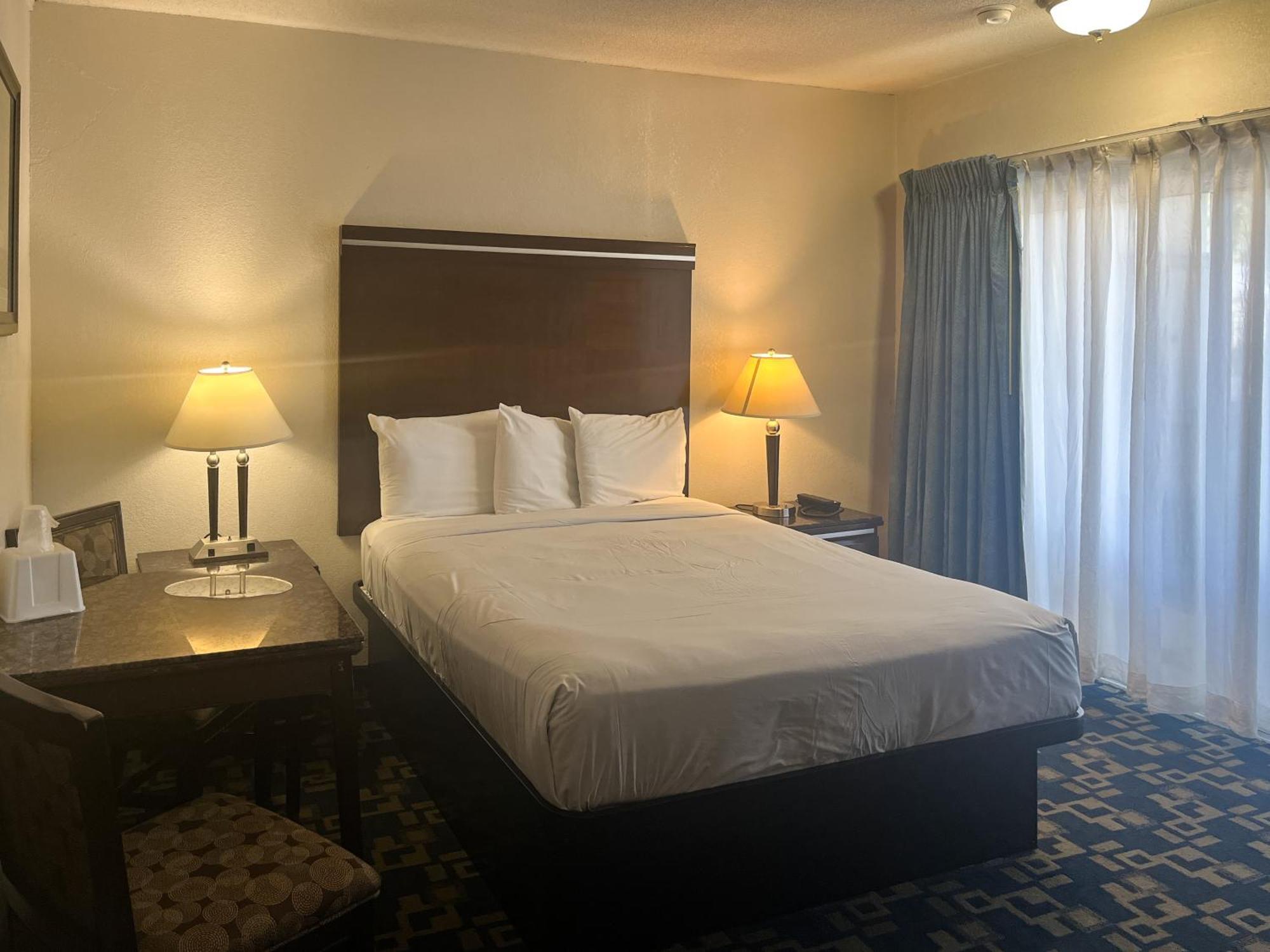 Oceanside, Ca - Marina / Camp Pendleton 2*